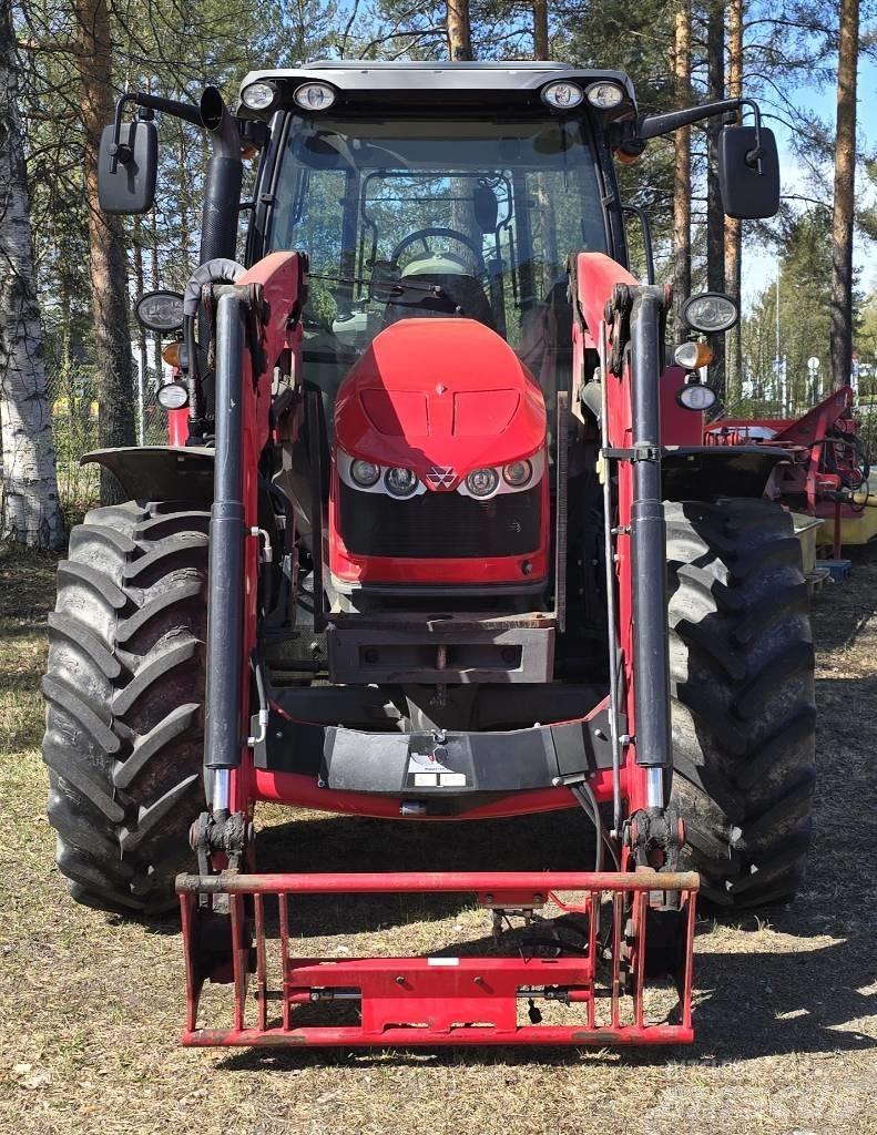 Massey Ferguson 5613 Traktörler
