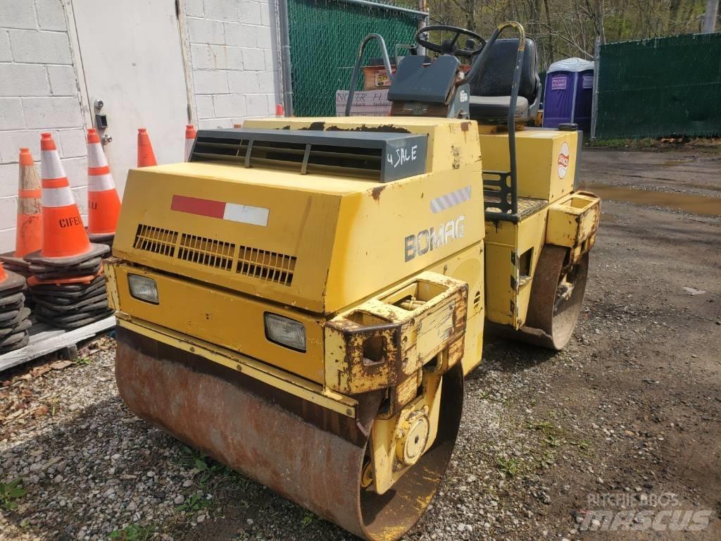 Bomag BW121 AD-2 Çift tamburlu silindirler