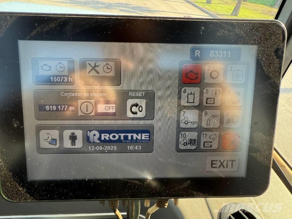 Rottne F15D Tomruk yükleyici traktörler