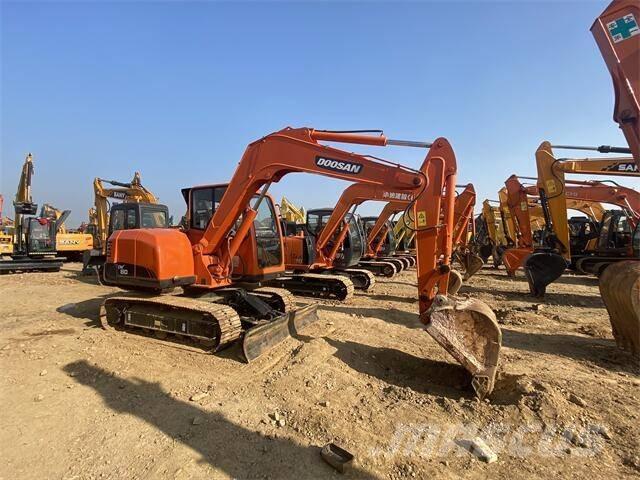 Doosan DX80 Midi ekskavatörler 7 - 12 t