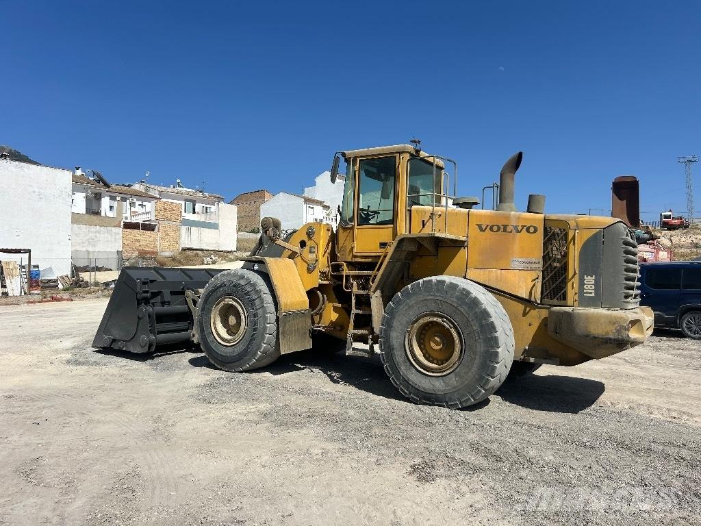 Volvo L 180 E Tekerlekli yükleyiciler