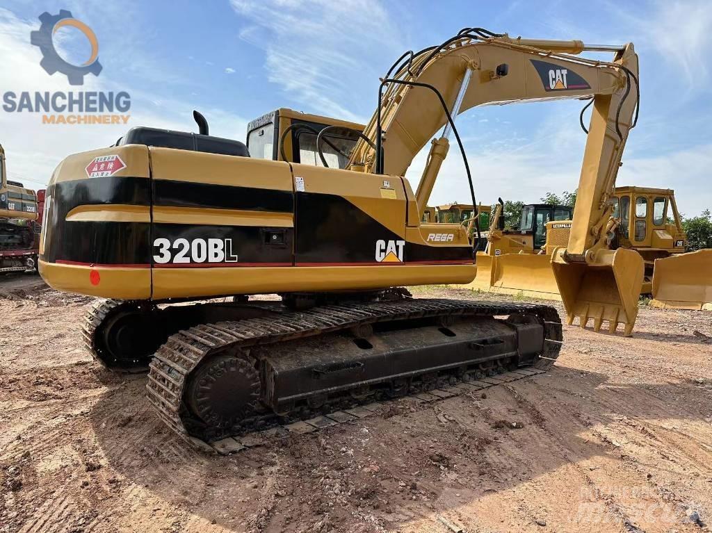 CAT 320 B Paletli ekskavatörler