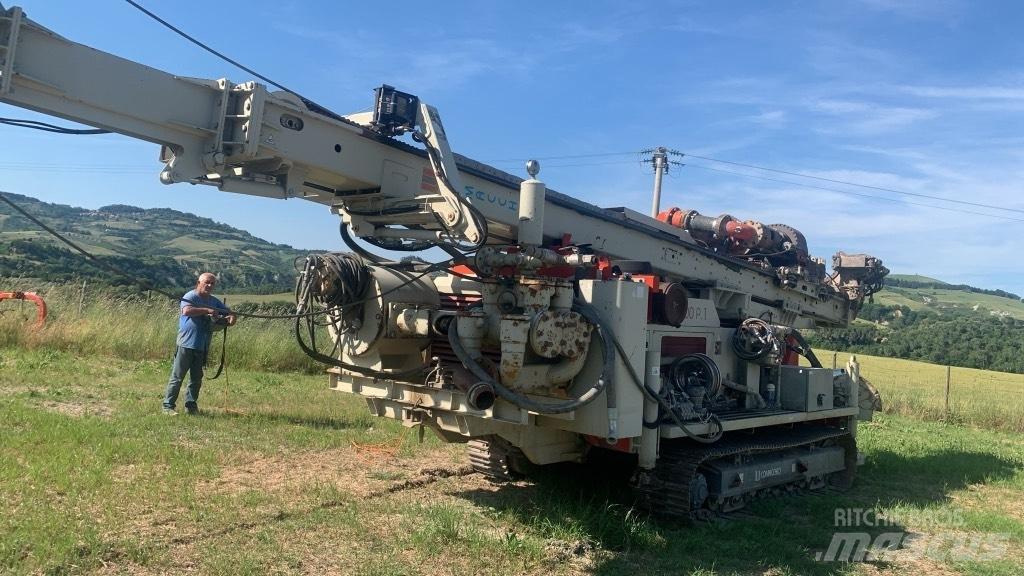Comacchio MC 900 P1 Kuyu sondaj makinalari