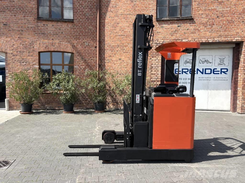 Toyota RRE 140 Reach truck - depo içi istif araçları