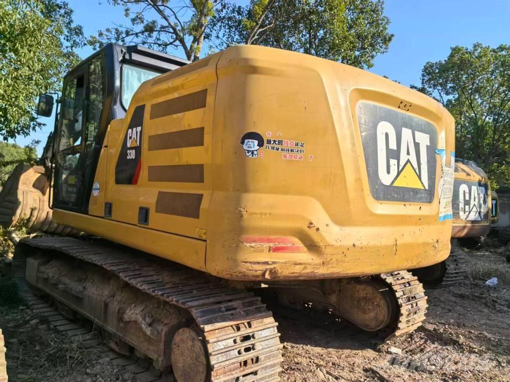 CAT 323 Paletli ekskavatörler