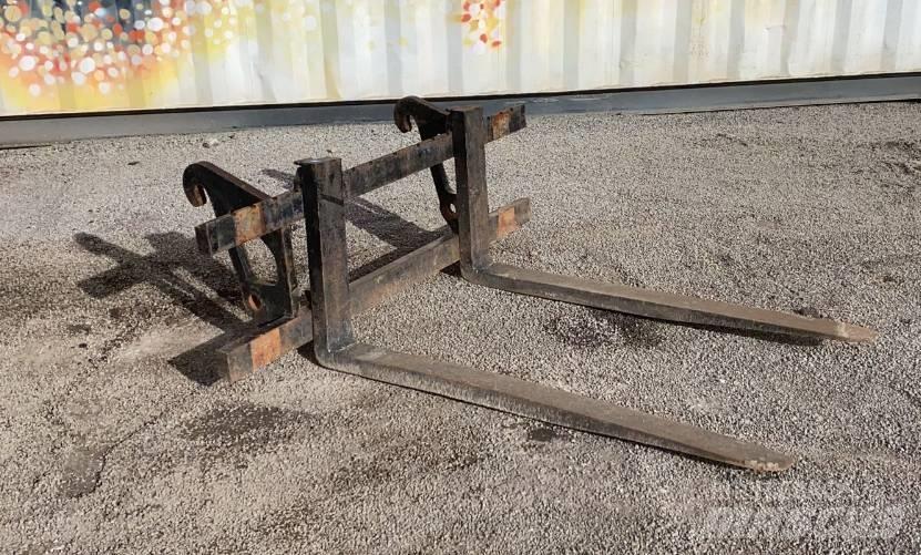 CAT Fourches Tekerlekli yükleyiciler