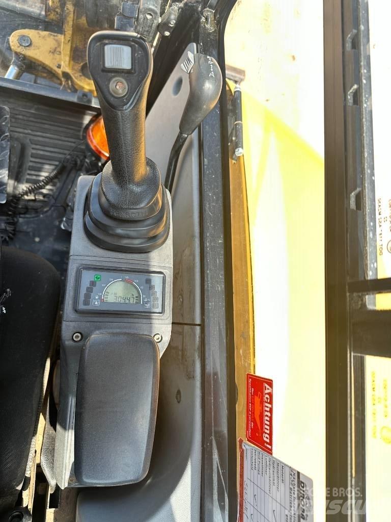 CAT 302.7 D CR Mini ekskavatörler, 7 tona dek