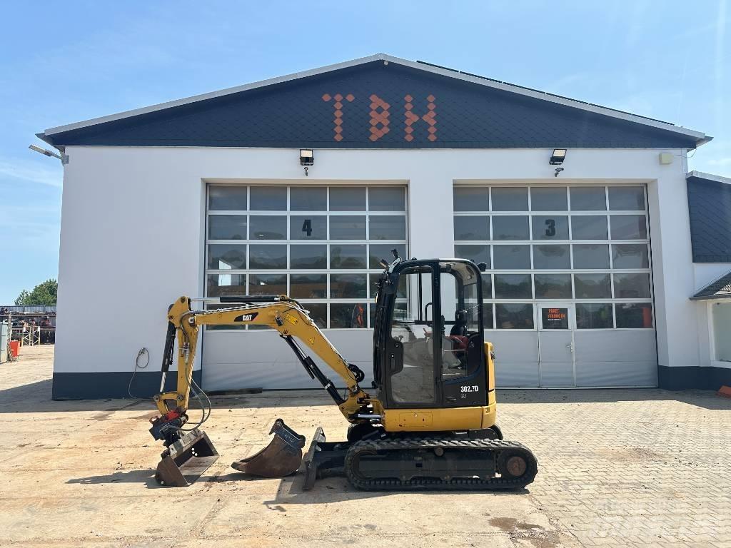 CAT 302.7 D CR Mini ekskavatörler, 7 tona dek