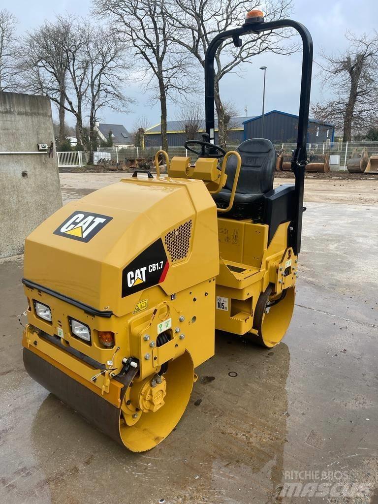 CAT CB 1.7 Çift tamburlu silindirler