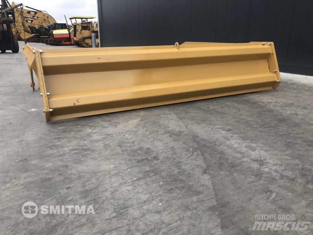 Volvo A40D Arka kapaklar