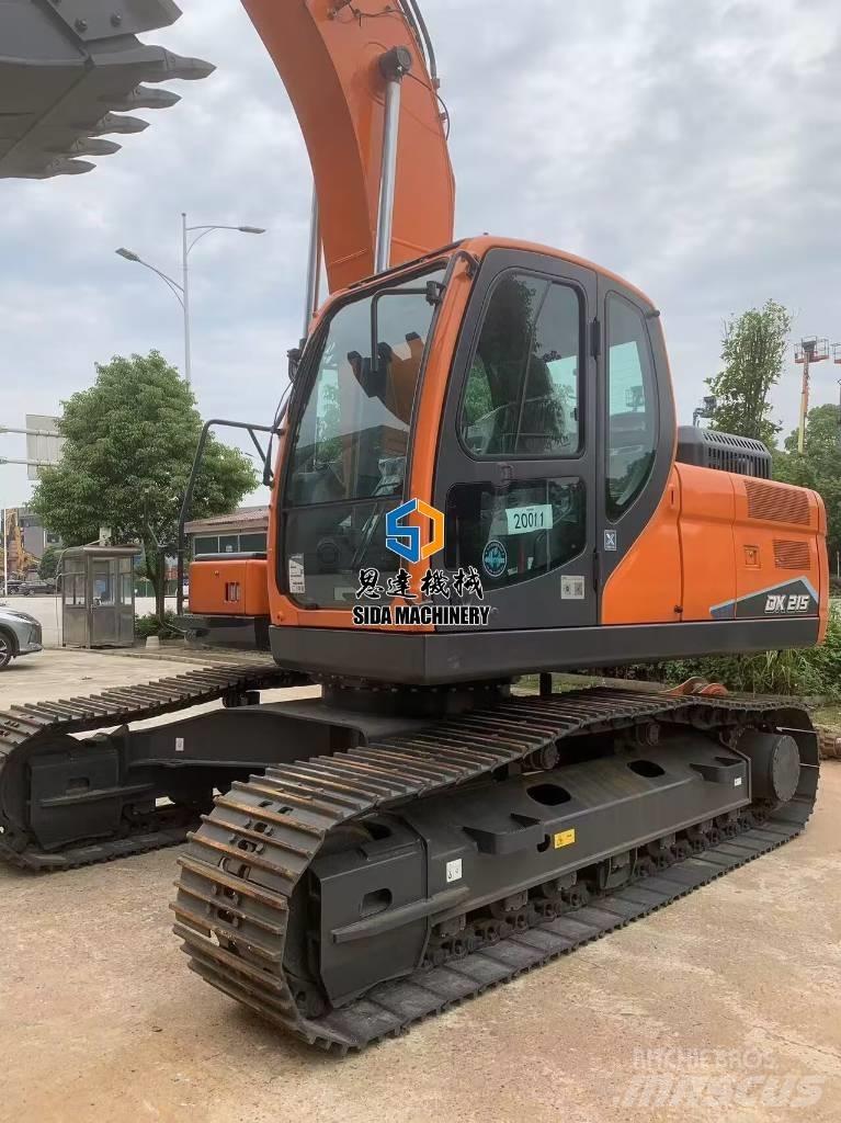 Develon DX 215 Midi ekskavatörler 7 - 12 t