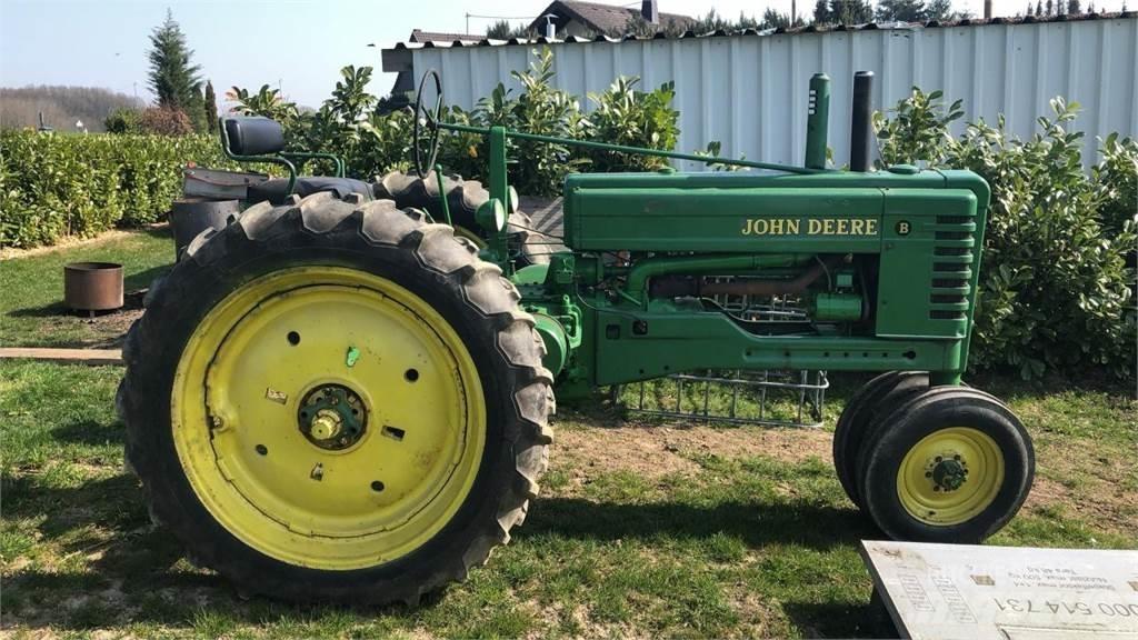 John Deere Model B Traktörler