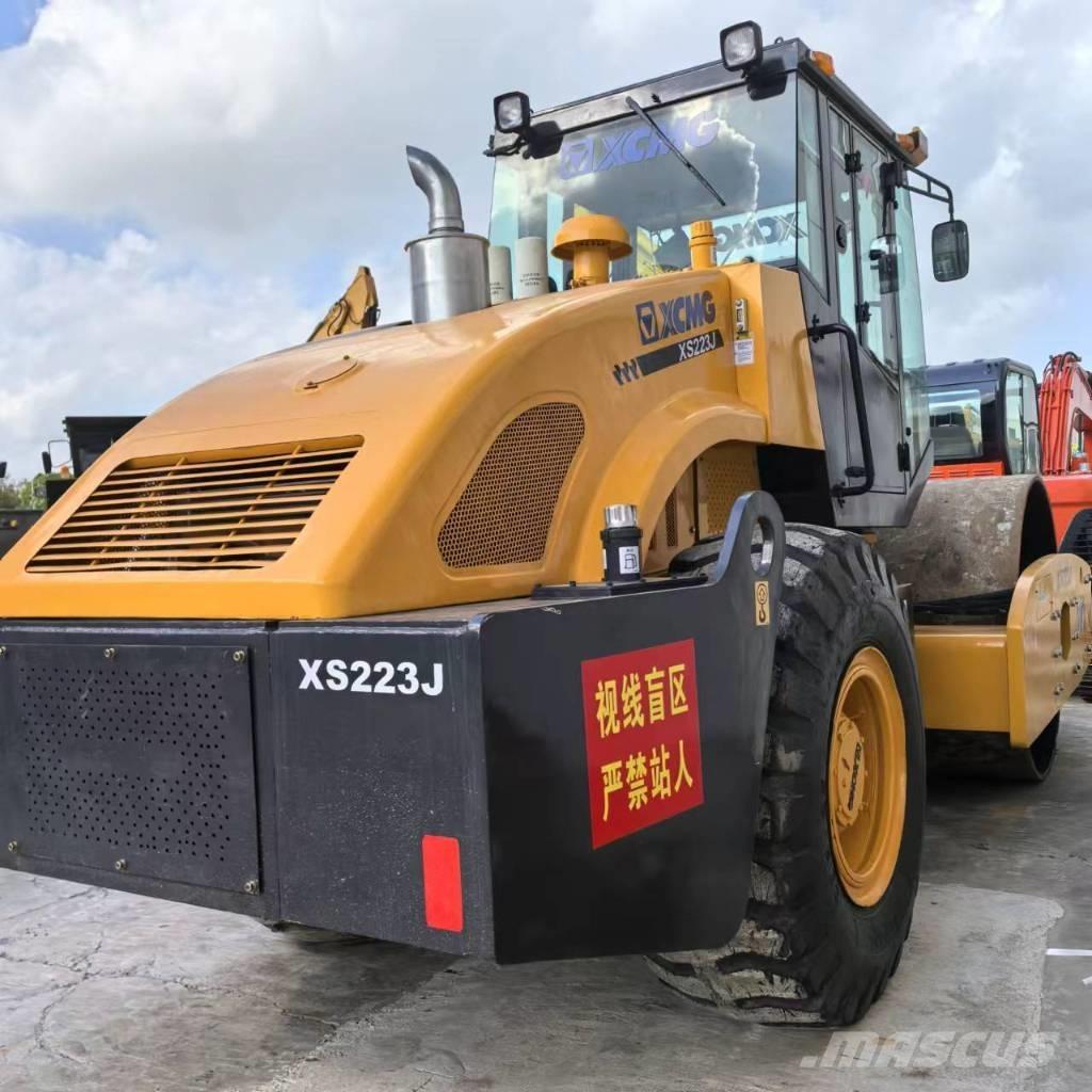 XCMG XS 223 J Tek tamburlu silindirler