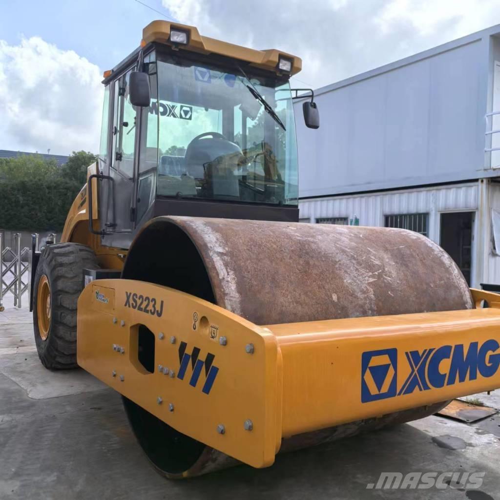 XCMG XS 223 J Tek tamburlu silindirler