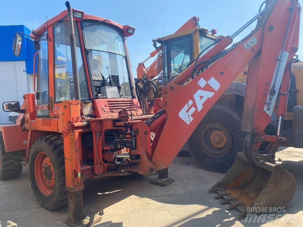 Fai KOMATSU 595s Kazıcı yükleyiciler - beko loder