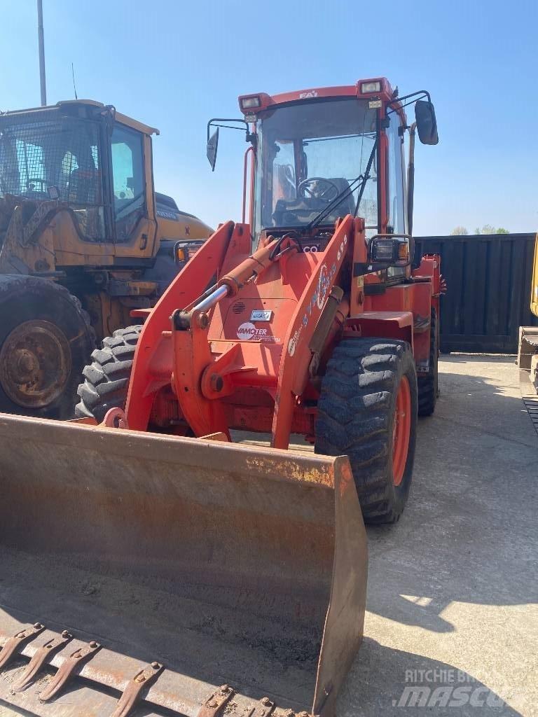 Fai KOMATSU 595s Kazıcı yükleyiciler - beko loder