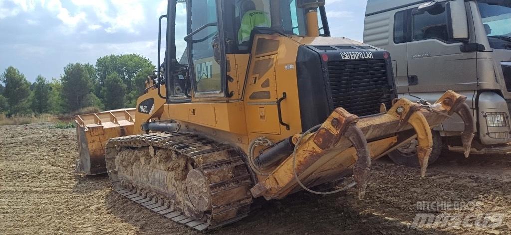 CAT 963 D Paletli yükleyiciler