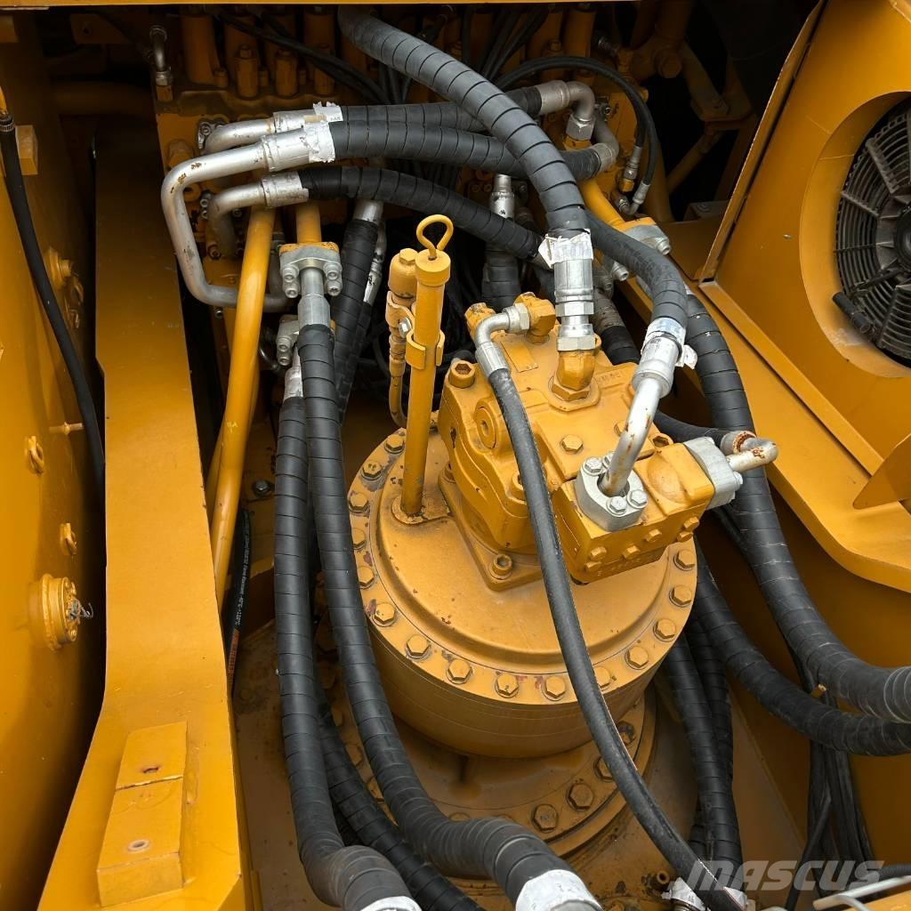 CAT 330D2 Paletli ekskavatörler