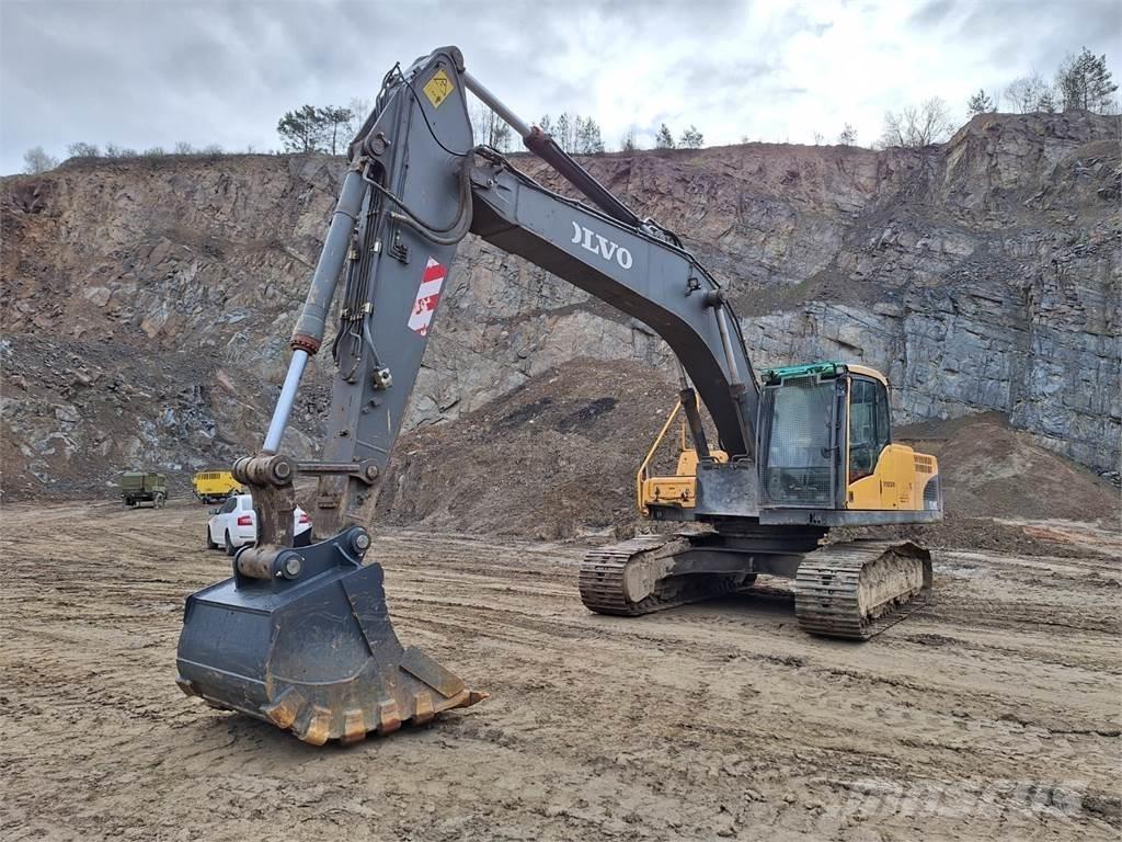 Volvo EC 240 CL Diger