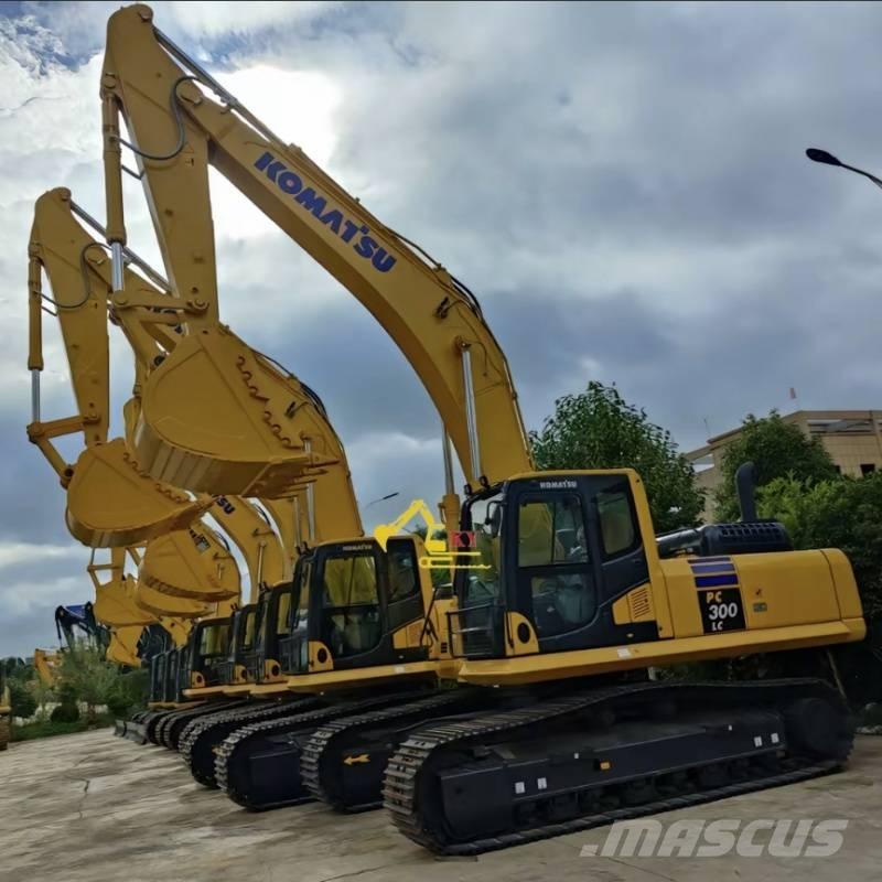Komatsu PC 300-8 Paletli ekskavatörler