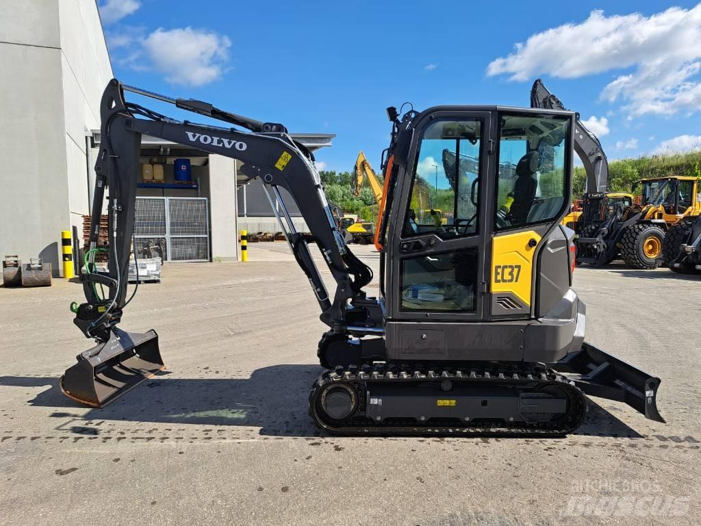 Volvo EC 37 F Mini ekskavatörler, 7 tona dek