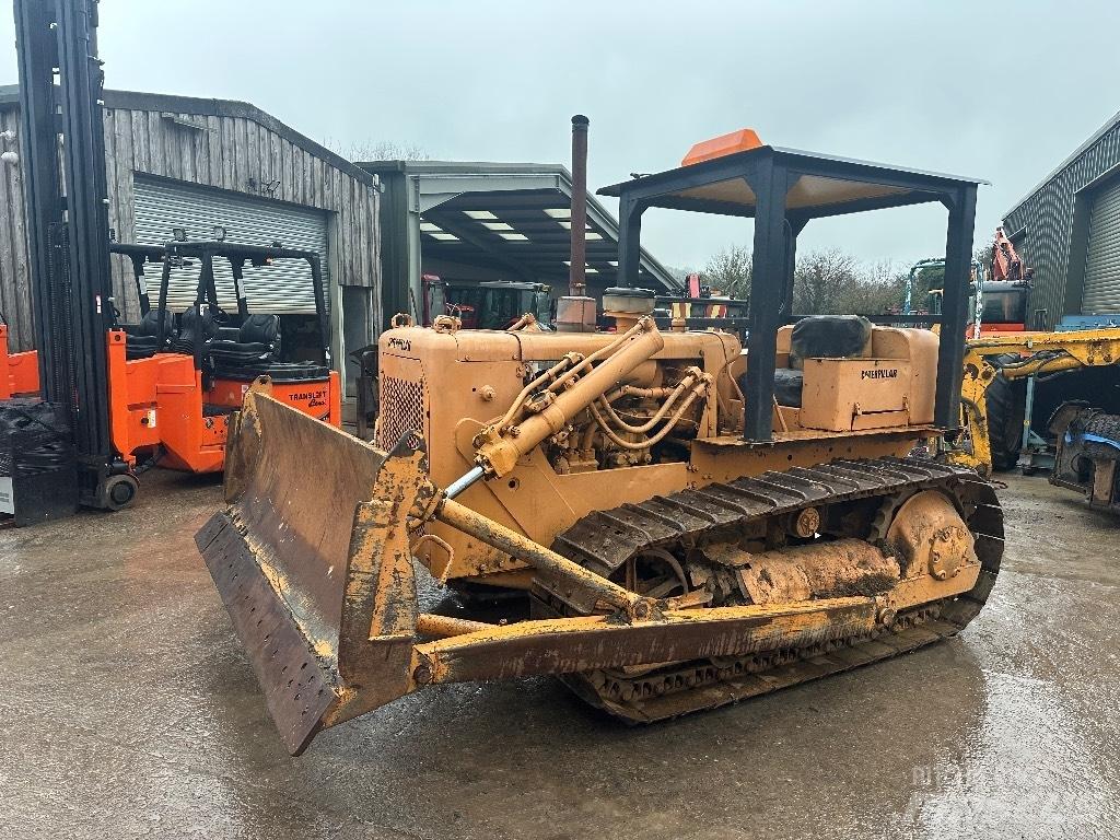 CAT D 4 D Paletli dozerler