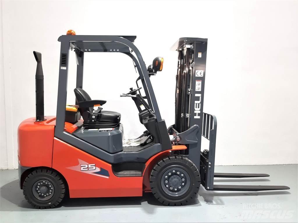Heli CPCD25 XC26H Dizel forkliftler