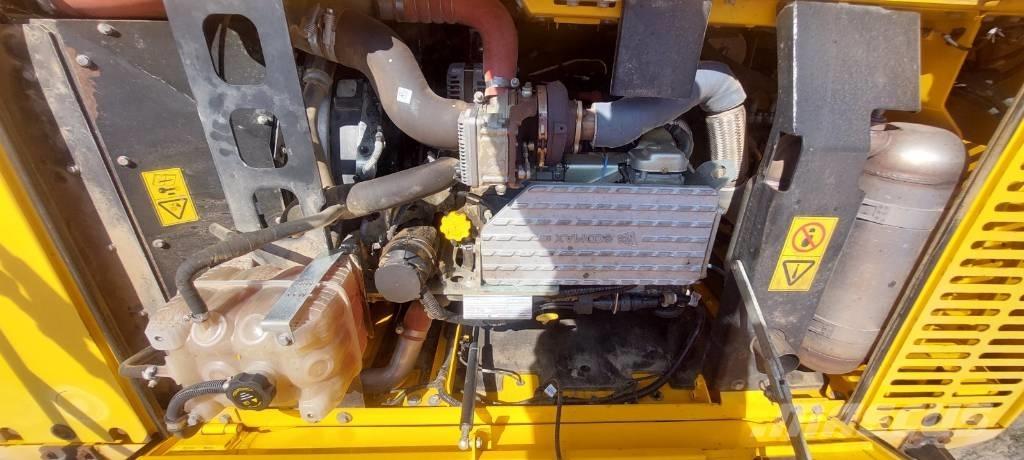 JCB JS 220 X Paletli ekskavatörler