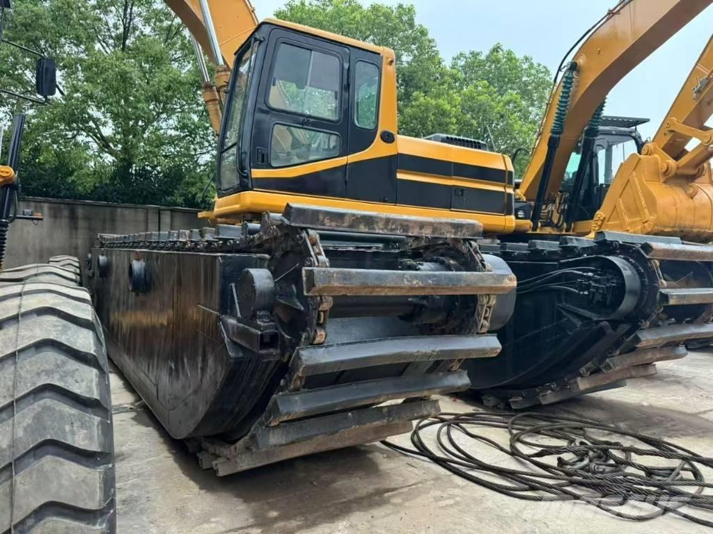 CAT 320 B Amfibi Ekskavatörler