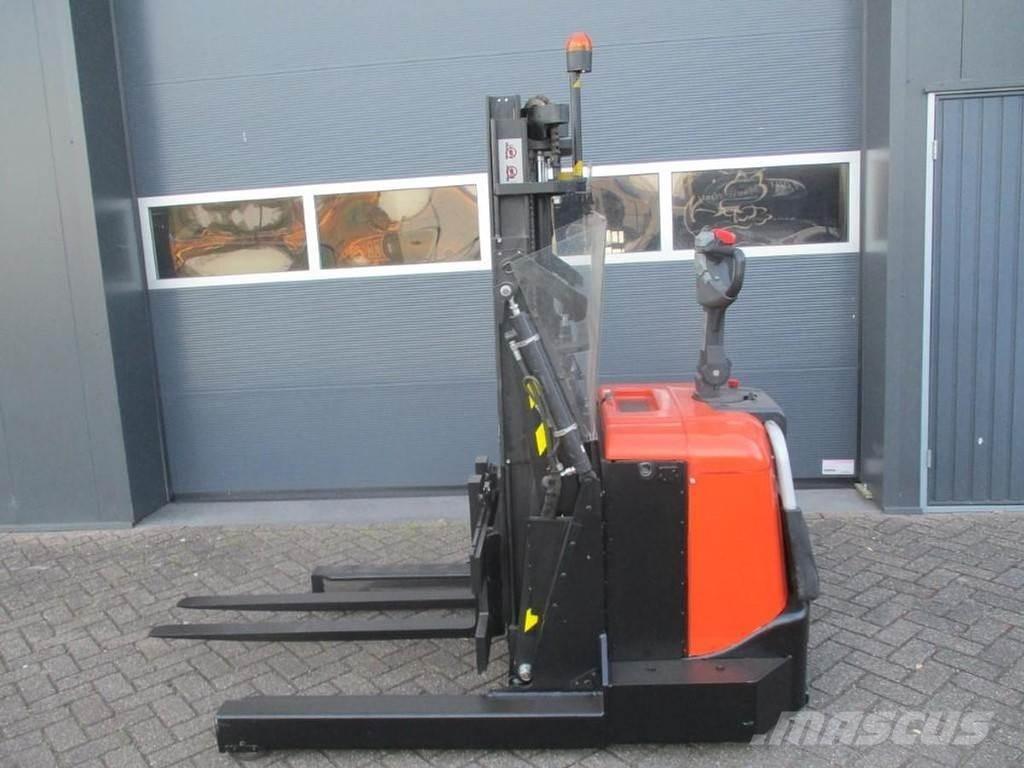 BT SPE 120 XRD Konteyner istifleyiciler - reach stacker