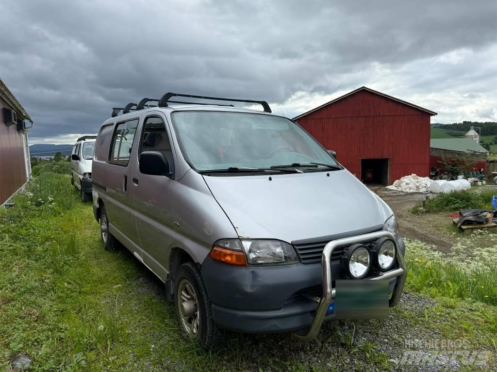 Toyota Hiace 4x4 Panel vanlar