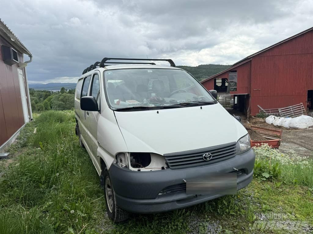 Toyota Hiace 4x4 Panel vanlar