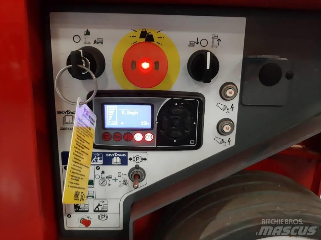 SkyJack SJ12 E Personel Platformları ve Cephe Asansörleri
