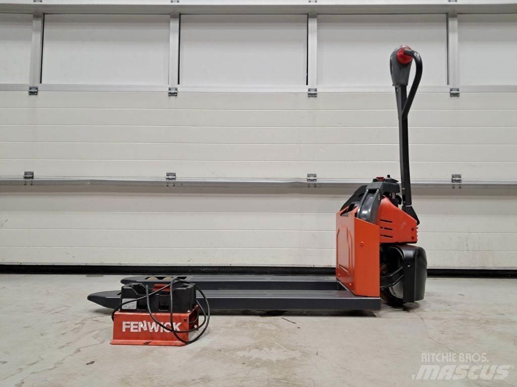 Linde MT12 Düsük seviye kaldirici