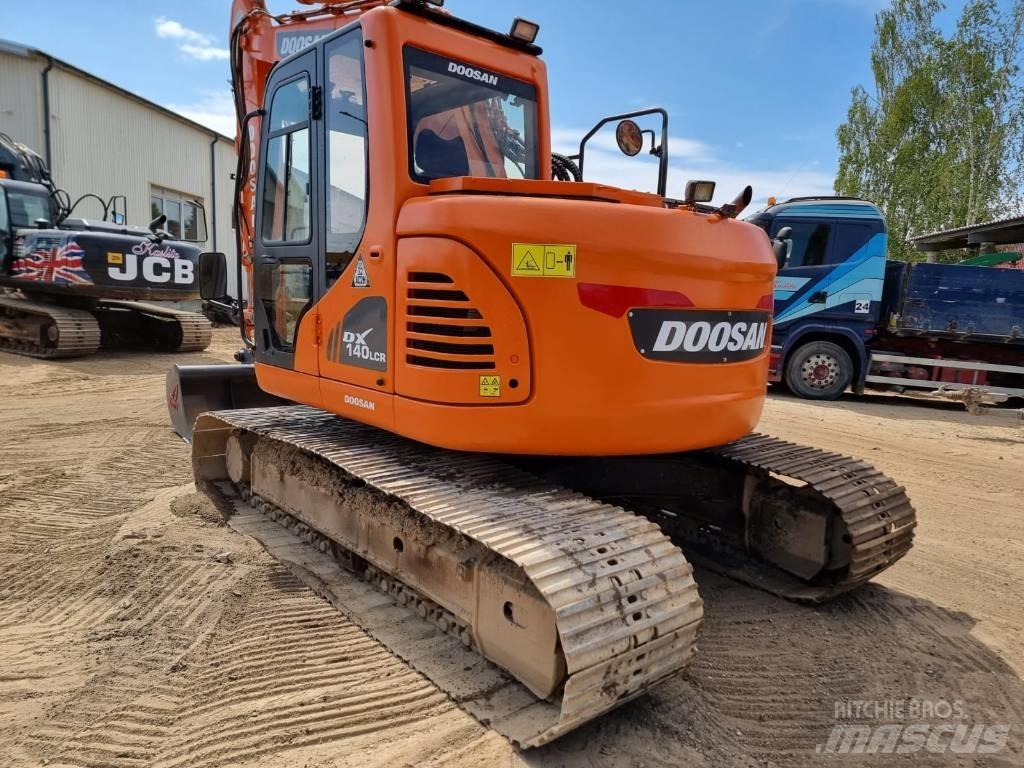 Doosan DX 140 LC-3 Paletli ekskavatörler