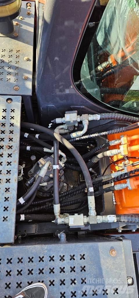 Doosan DX 225 Paletli ekskavatörler