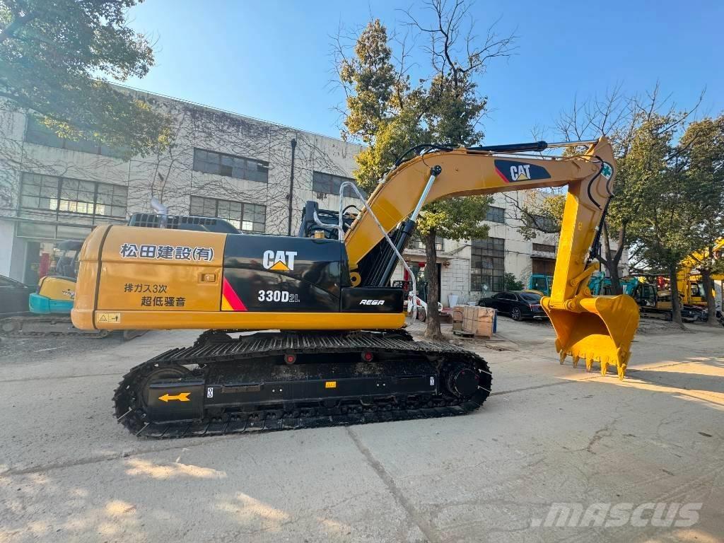 CAT 330D2L Paletli ekskavatörler