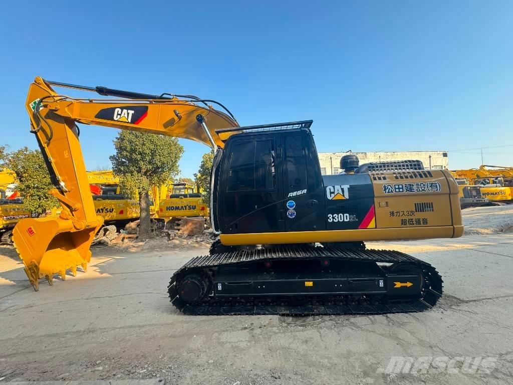 CAT 330D2L Paletli ekskavatörler