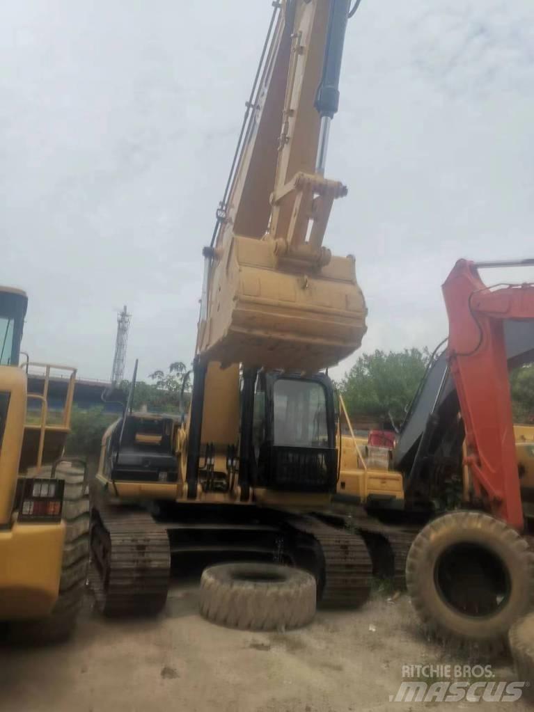 CAT 325 DL Paletli ekskavatörler