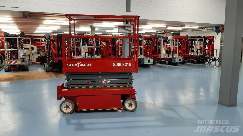 SkyJack SJIII 3219 Makasli platformlar