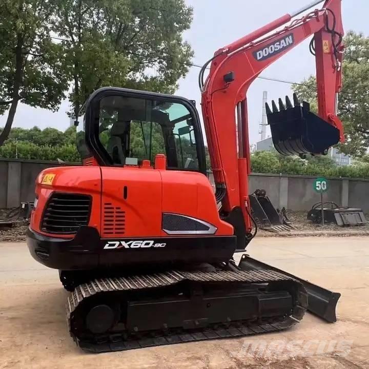 Doosan DX60-9C Mini ekskavatörler, 7 tona dek
