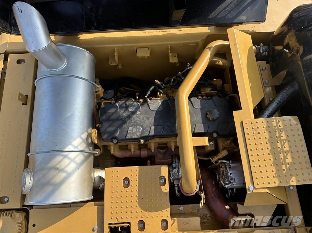 CAT 330 D L Paletli ekskavatörler