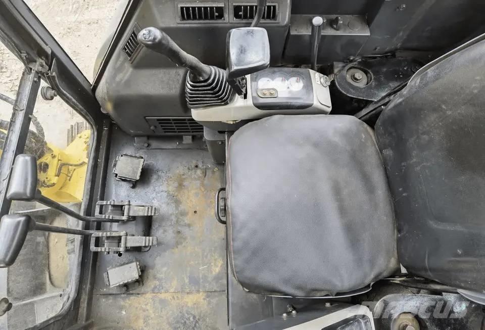 Komatsu PC35 Mini ekskavatörler, 7 tona dek