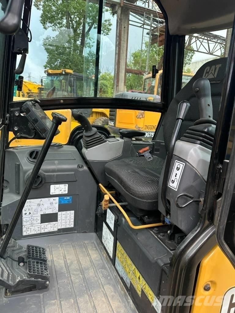 CAT 302 Mini ekskavatörler, 7 tona dek