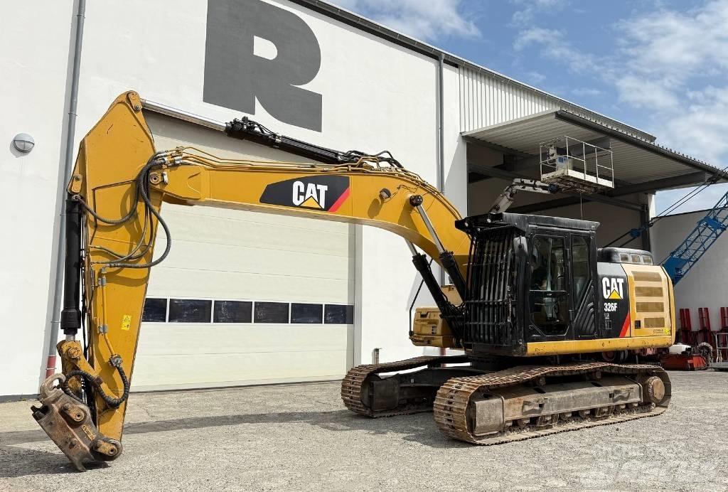 CAT 326F LN Paletli ekskavatörler