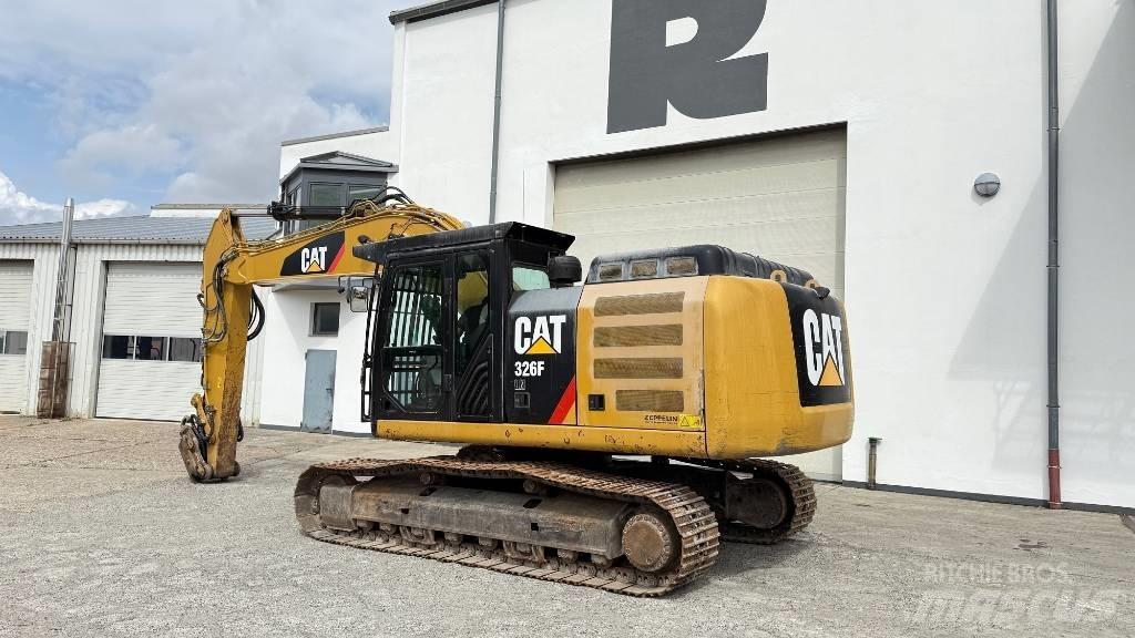 CAT 326F LN Paletli ekskavatörler