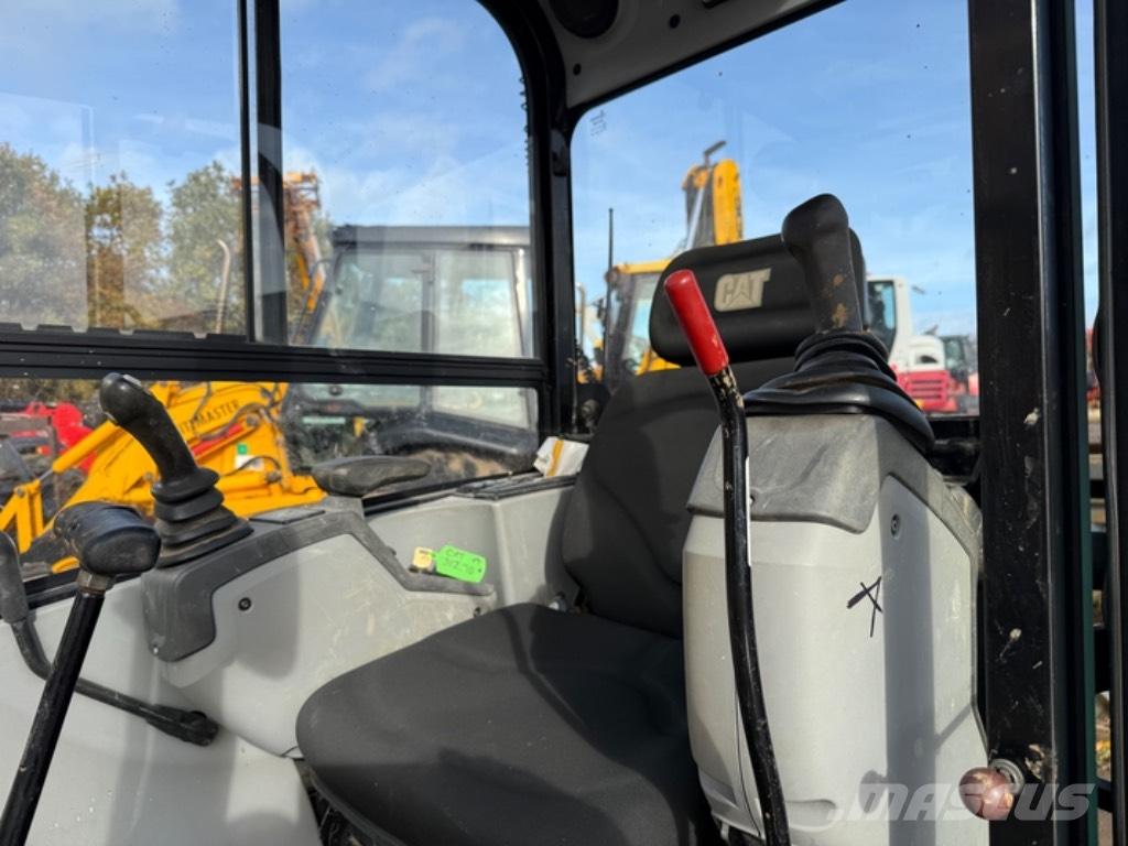 CAT 302.2 D Mini ekskavatörler, 7 tona dek