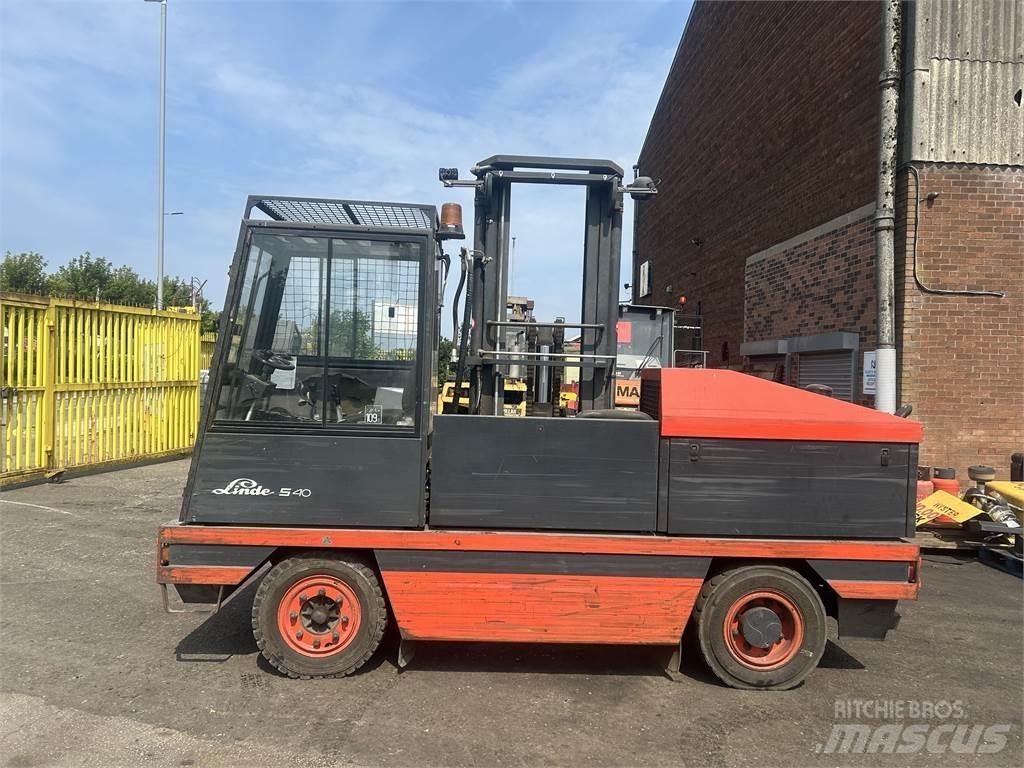 Linde S40 Sideloader - dört yönlü forkliftler