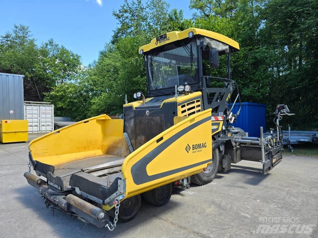 Bomag BF 300 P-2 Asfalt sericiler