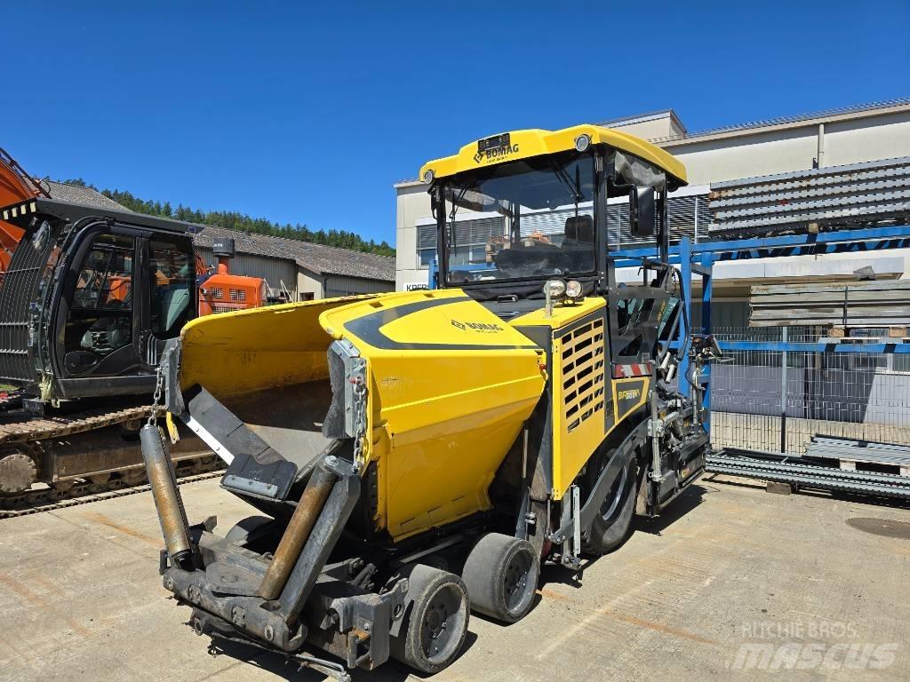 Bomag BF 300 P-2 Asfalt sericiler